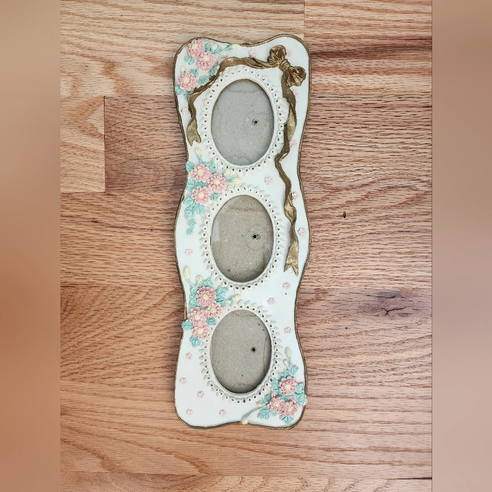 Photo frame - Picture 1 of 2